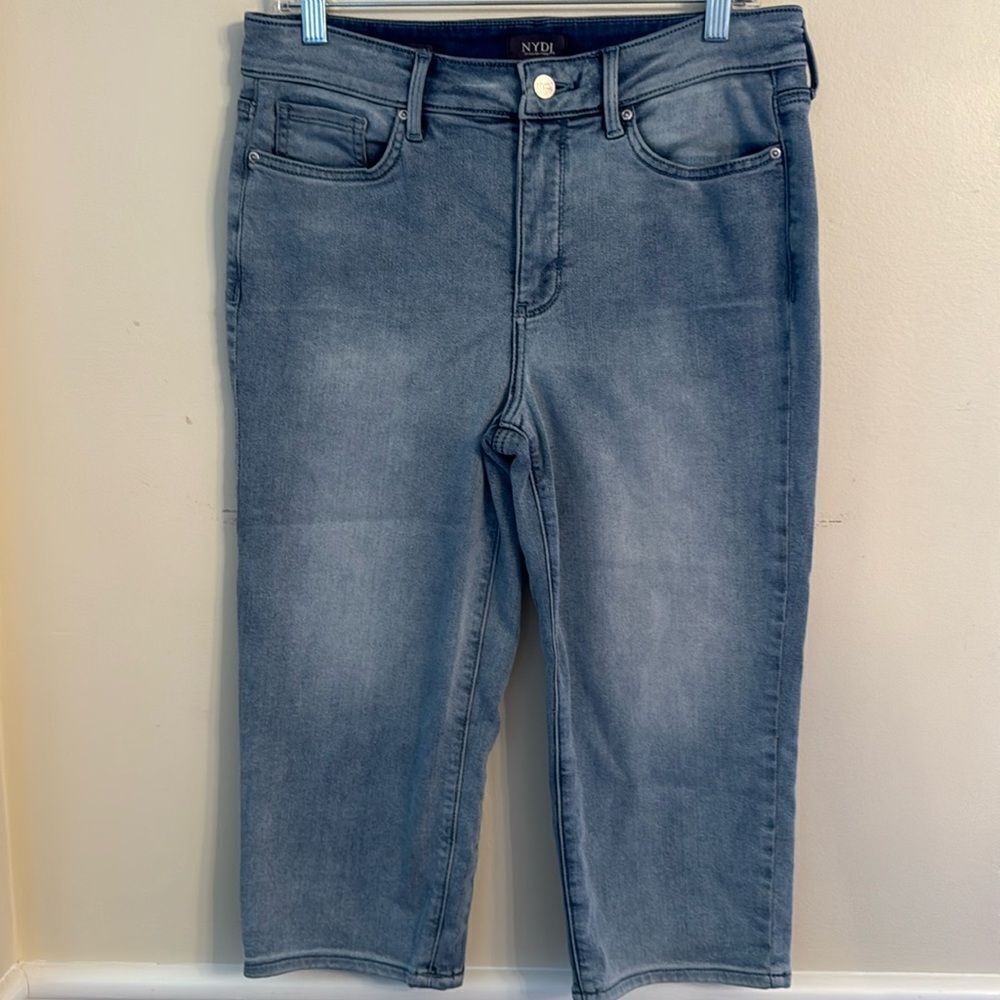 NYDG Marilyn Straight Capris